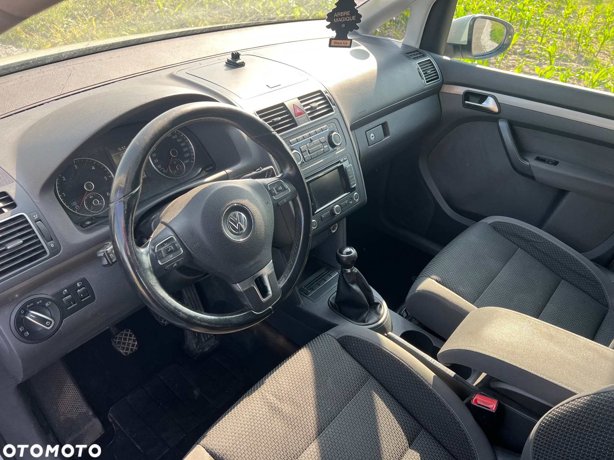 Volkswagen Touran 1.6 TDI SCR BlueMotion Technology Comfortline - 12