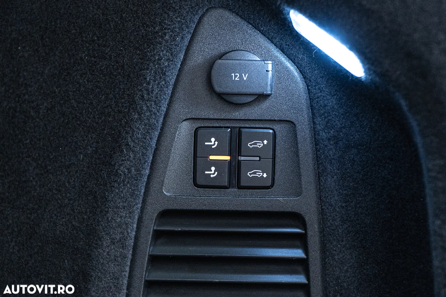 Volkswagen Touareg 3.0 V6 TDI 4Motion DPF Automatik R-Line - 26