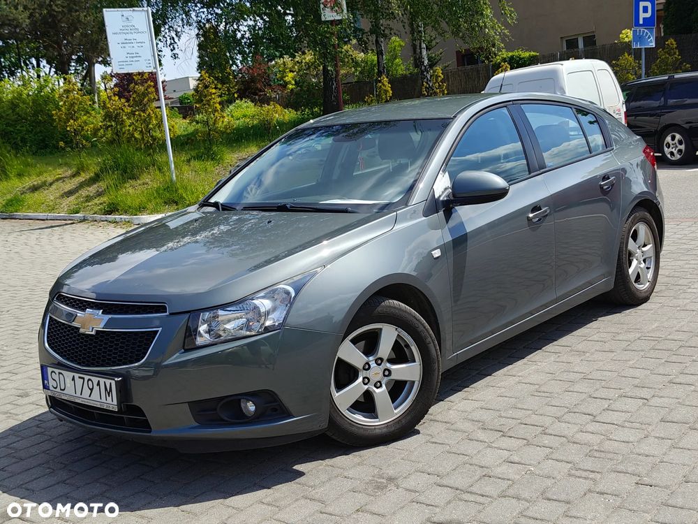Chevrolet Cruze 1.6 LT - 4