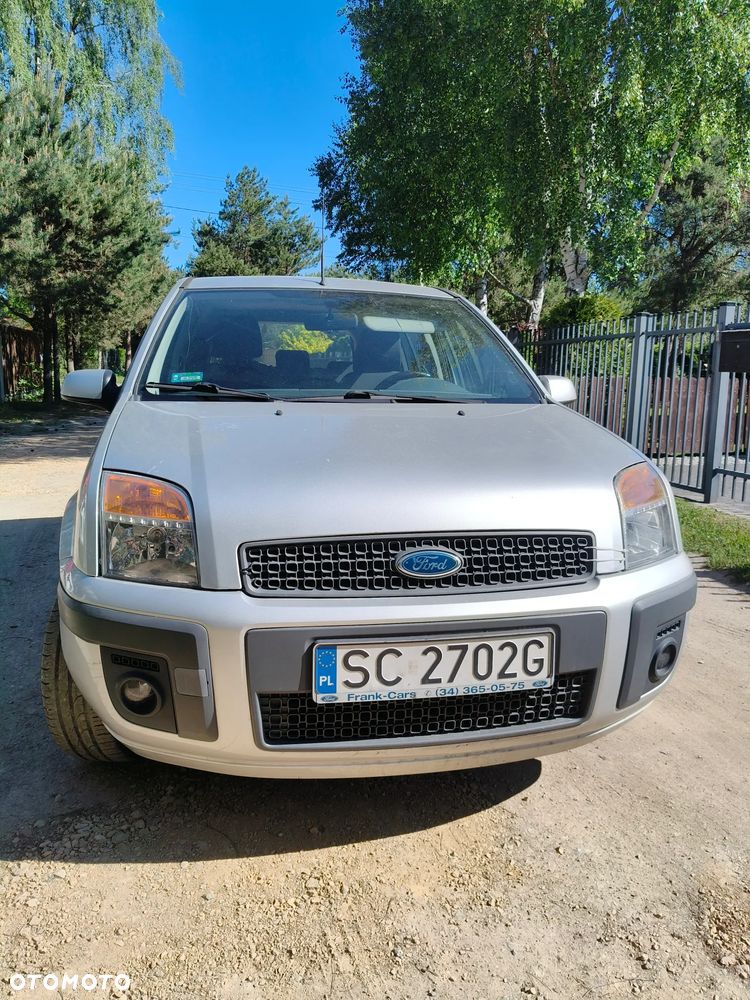 Ford Fusion - 2