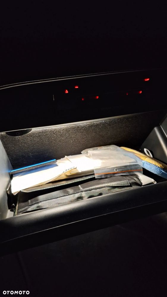 Skoda Octavia 2.0 TDI DSG RS - 33