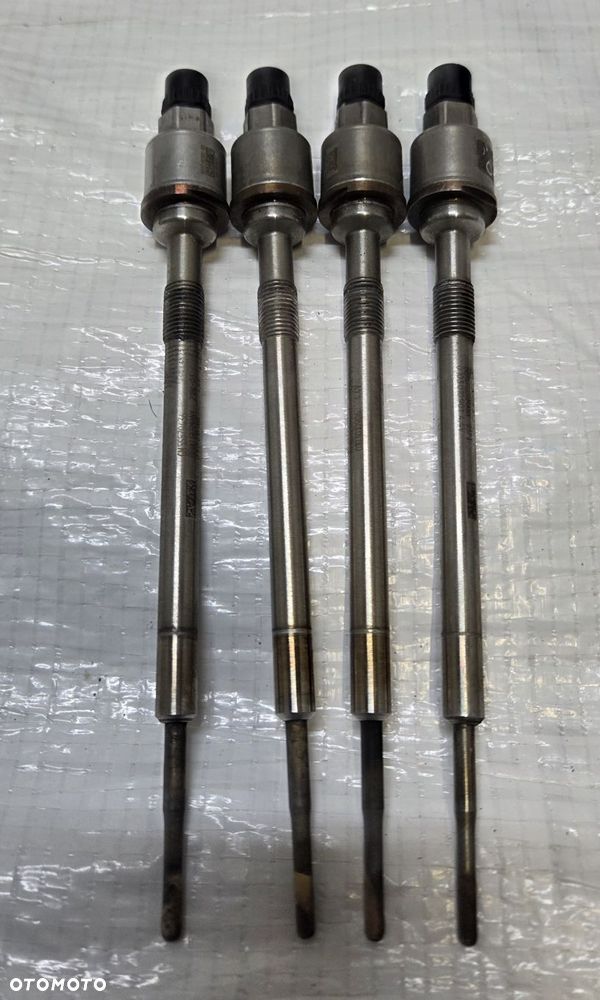 Świeca świece żarowe OPEL  INSIGNIA A 2.0 CDTI 08-13r 55579436 - 1