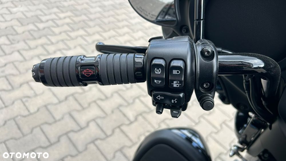 Harley-Davidson Tri Glide - 13