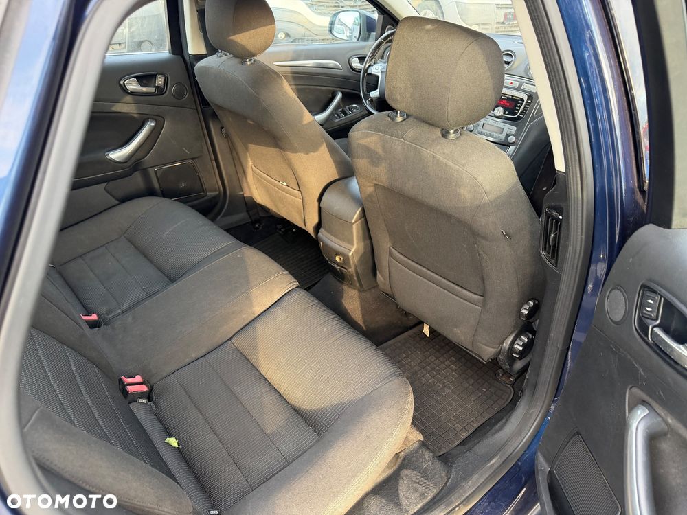 Ford Mondeo - 9
