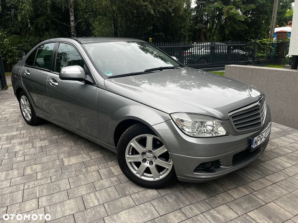 Mercedes-Benz Klasa C 180 Kompressor Classic - 8