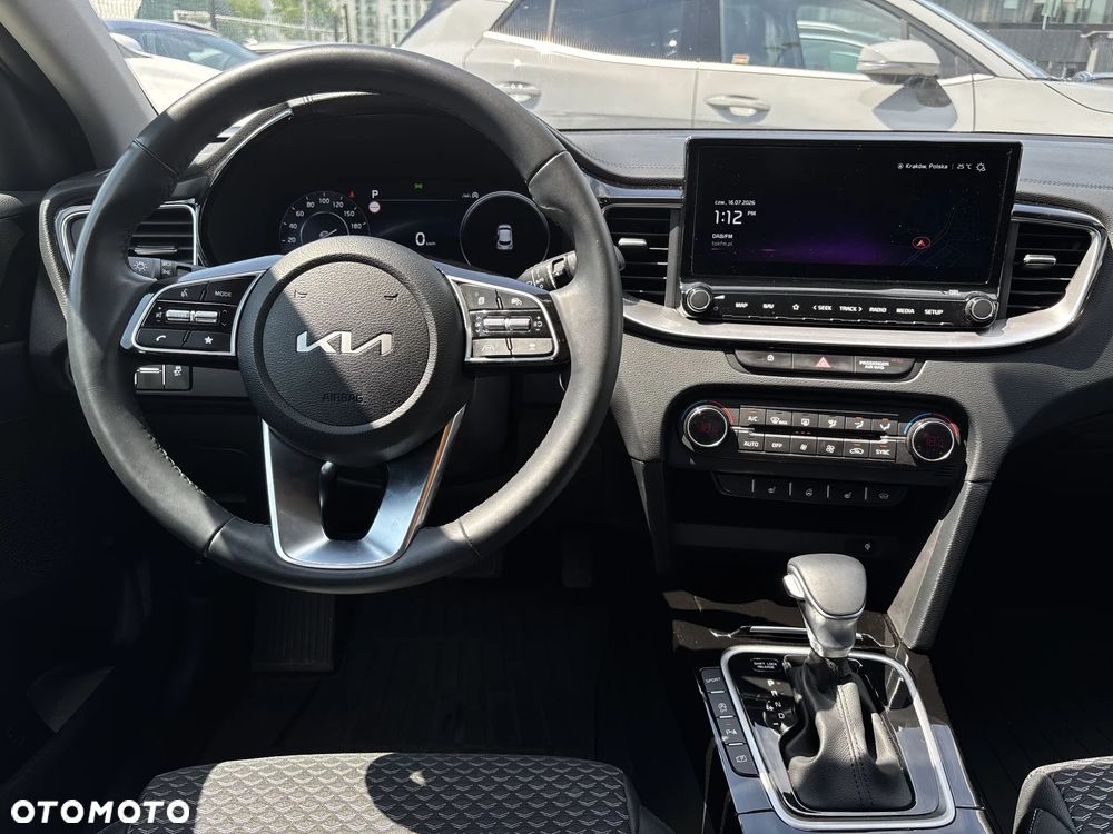 Kia XCeed 1.5 T-GDI Business Line DCT - 10