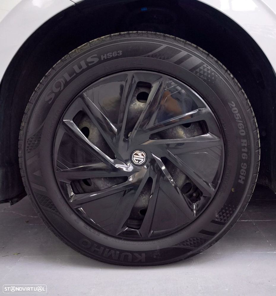 MG MG4 51 kWh Standard - 10
