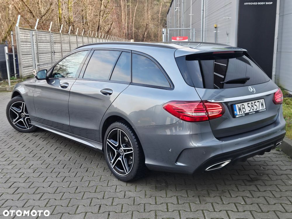 Mercedes-Benz Klasa C 180 9G-TRONIC - 37