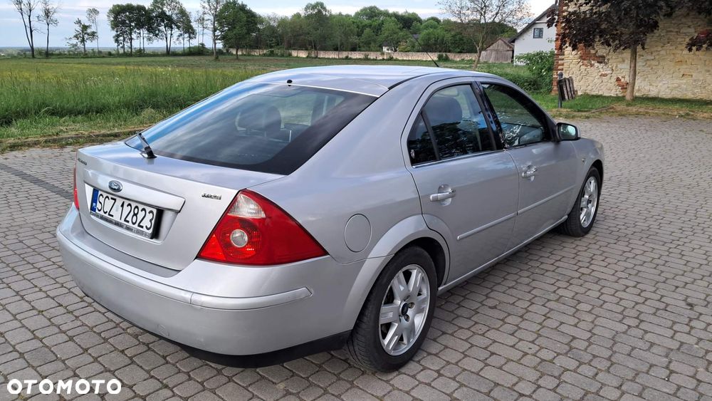 Ford Mondeo 2.0 TDCI Ghia - 1