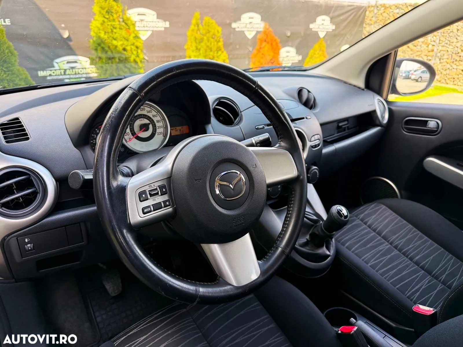 Mazda 2 - 6