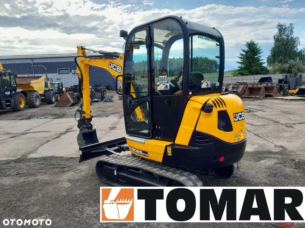 JCB 8026 - 6
