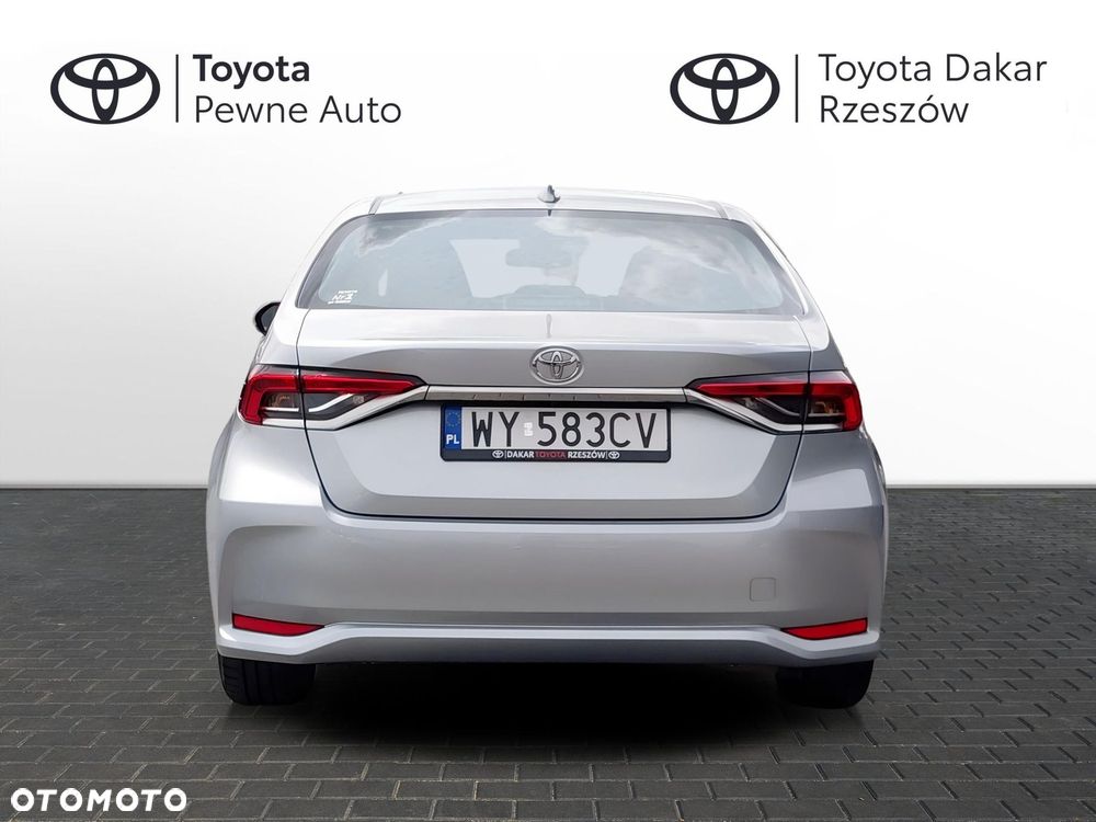 Toyota Corolla - 4