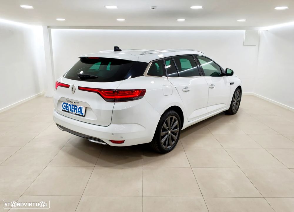 Renault Mégane Sport Tourer 1.6 E-Tech Plug-In Hybrid R.S. Line - 3