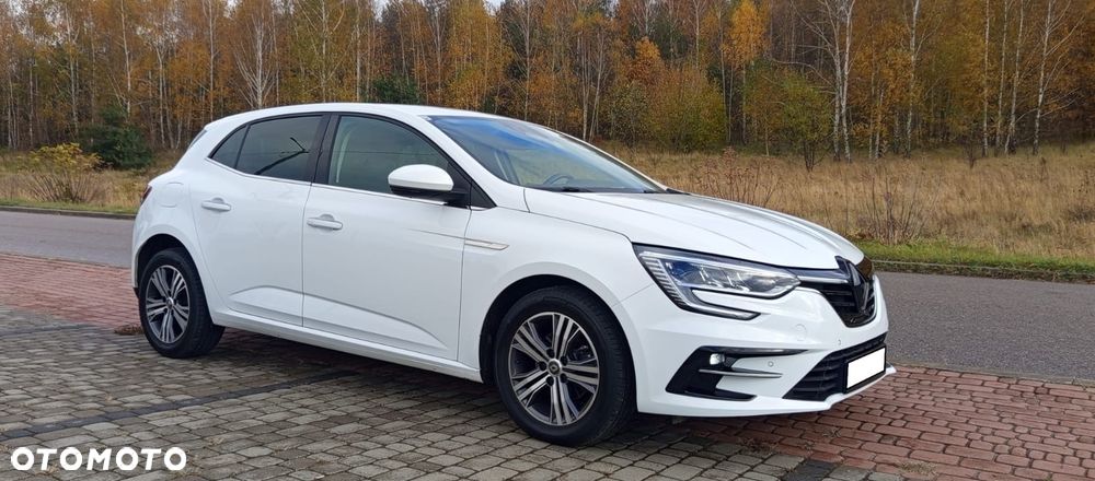 Renault Megane Grandtour TCe 140 GPF BUSINESS EDITION - 11