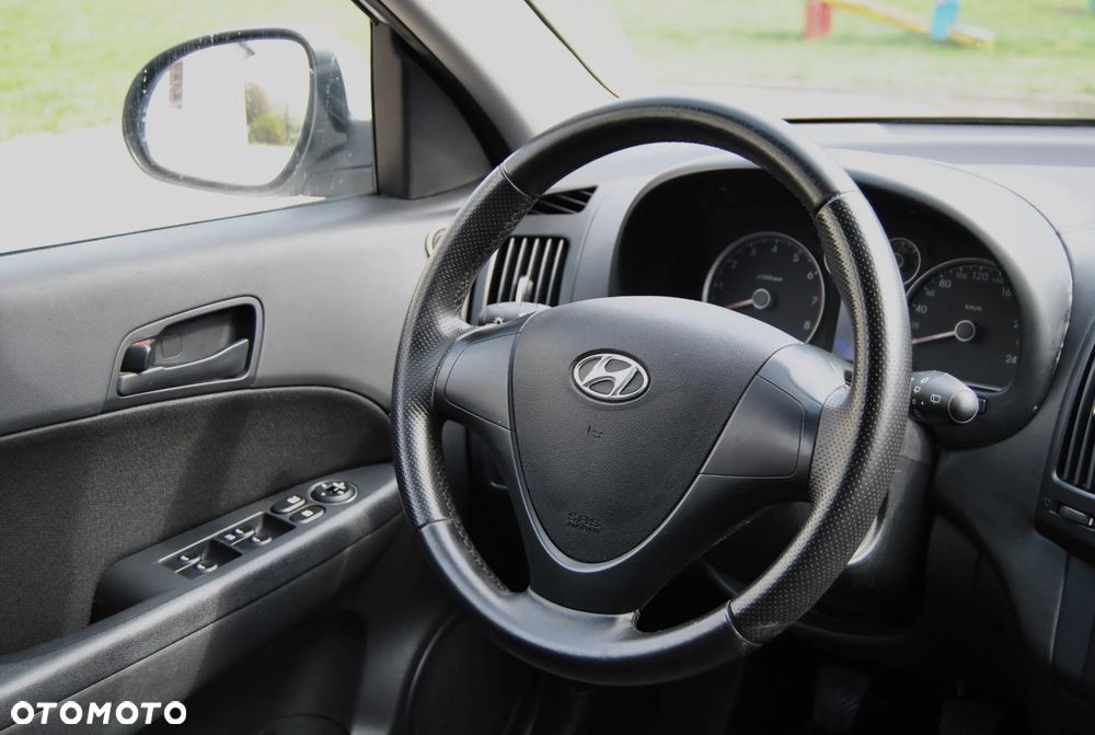 Hyundai i30 1.4 Blue Comfort - 10