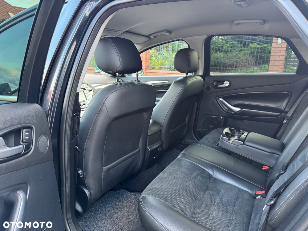 Ford Mondeo 2.0 TDCI Titanium S - 19