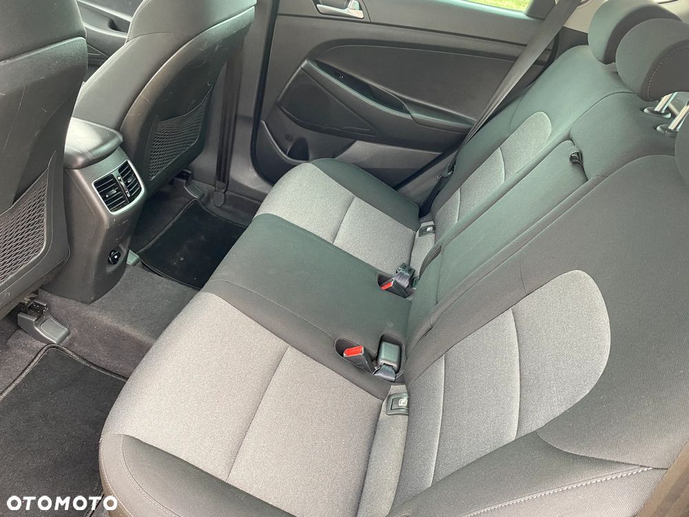 Hyundai Tucson 1.6 GDI BlueDrive Style 2WD - 28