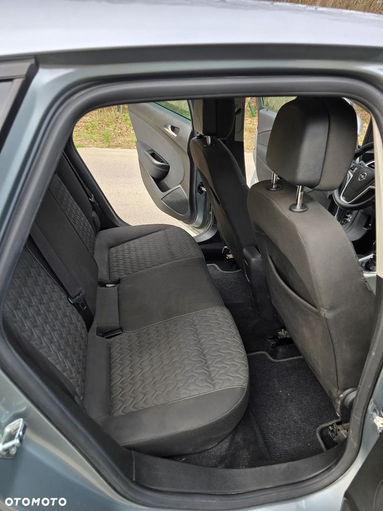 Opel Astra 1.4 Turbo Color Edition - 23