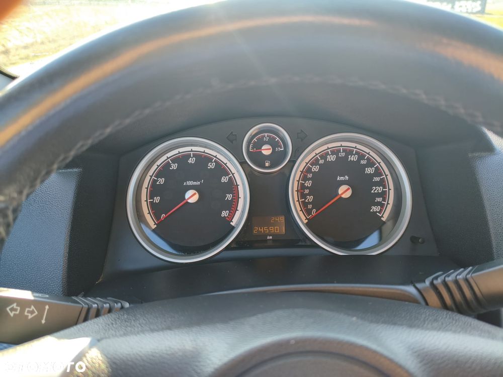 Opel Astra 1.8 Sport - 23