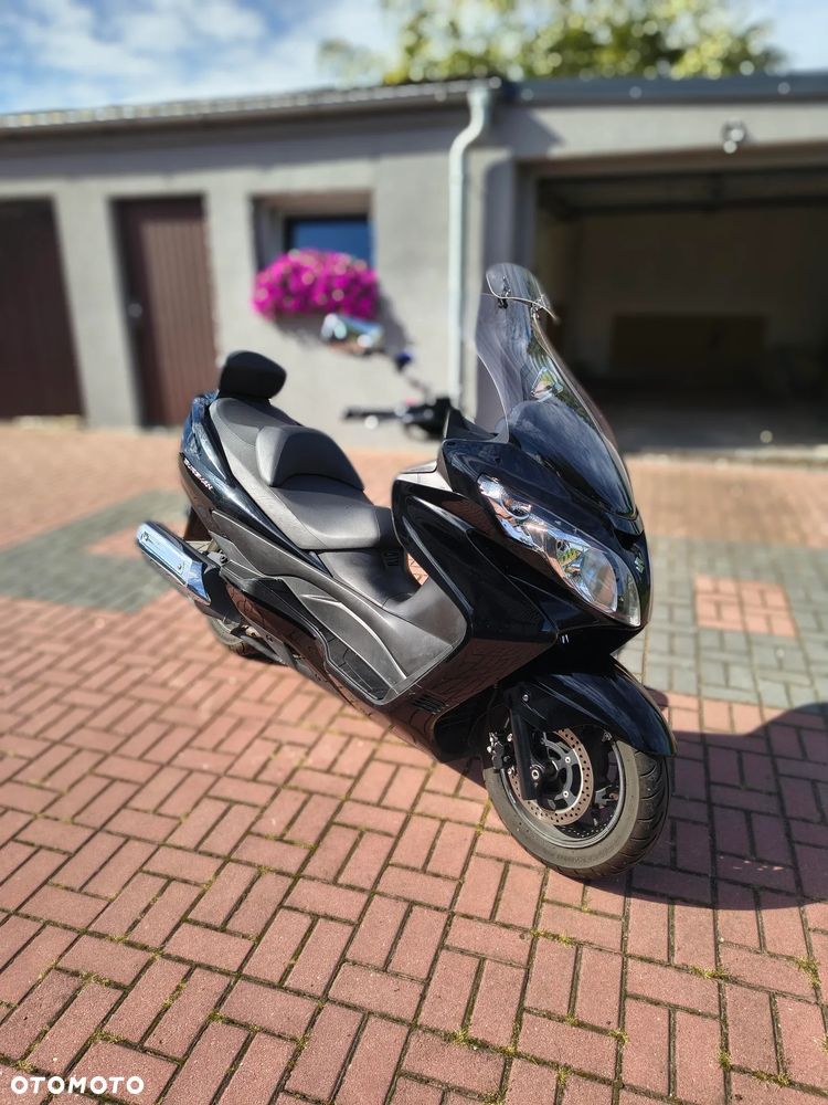 Suzuki Burgman - 1