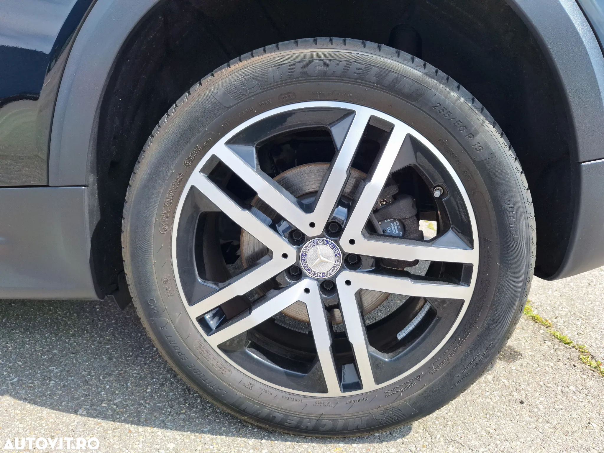 Mercedes-Benz GLB 250 4MATIC Aut. - 32