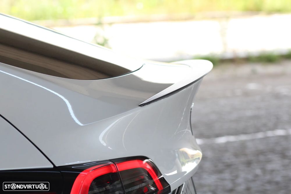 Tesla Model Y Long Range Dual Motor AWD - 20