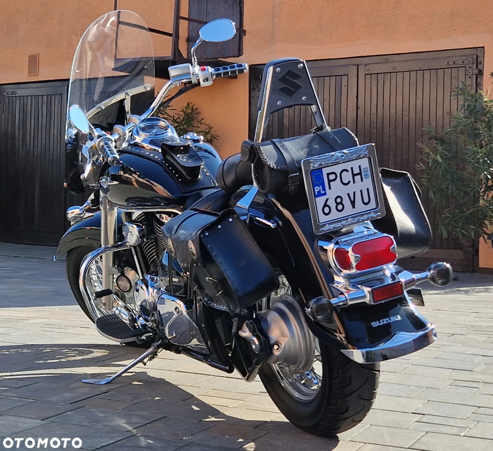 Suzuki Boulevard - 3