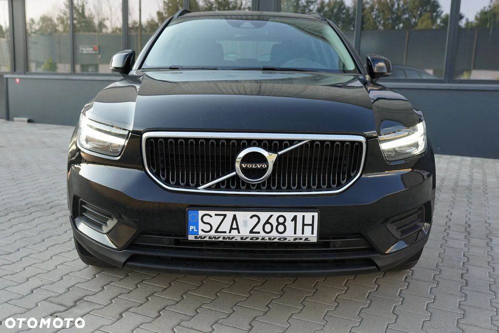 Volvo XC 40 T2 Momentum - 24