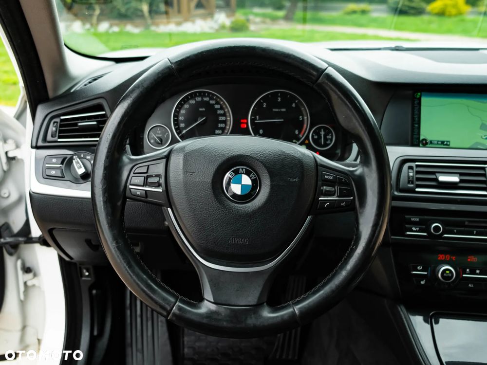 BMW Seria 5 520d Sport-Aut - 16