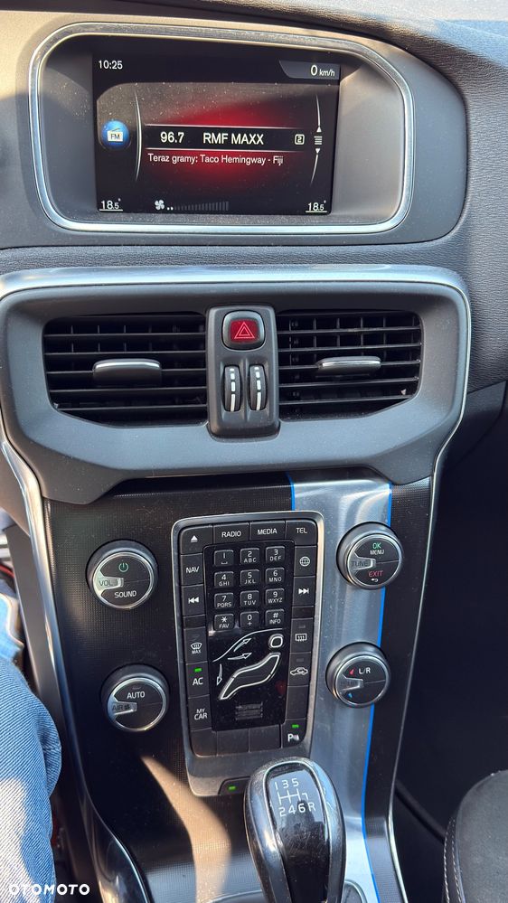 Volvo V40 D4 RDesign - 11