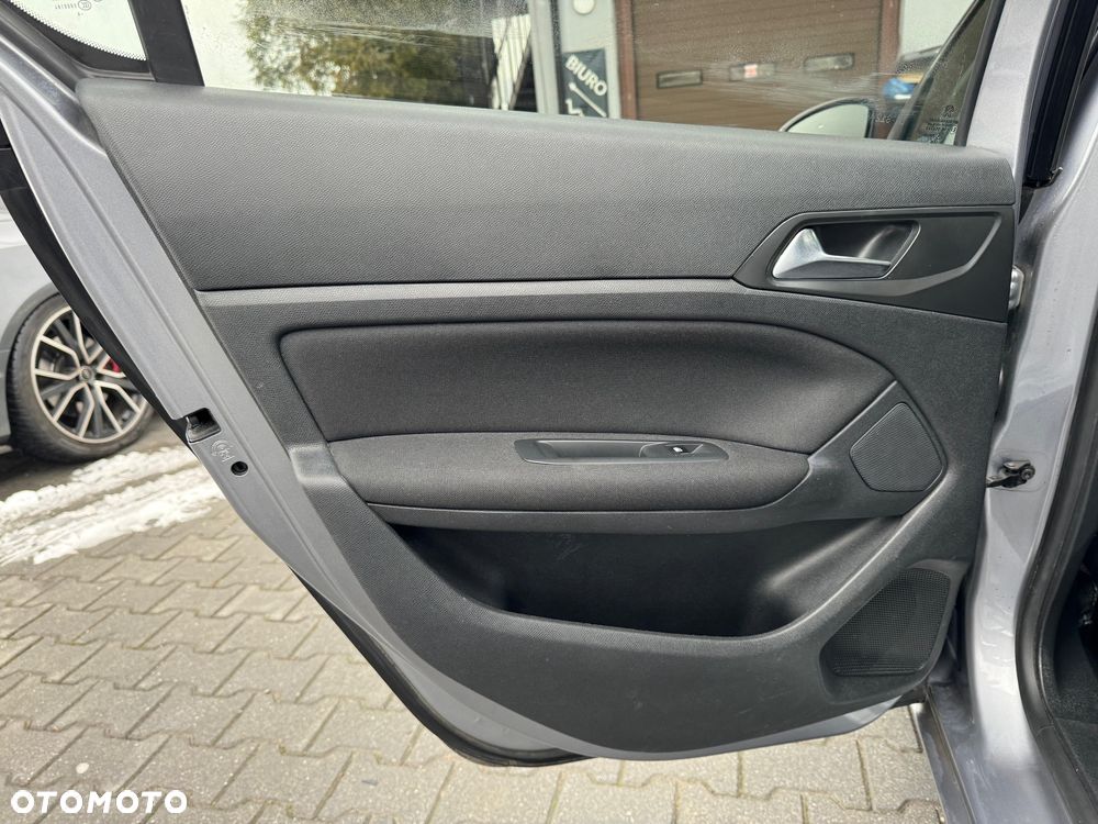 Peugeot 308 PureTech 130 EAT6 Stop & Start Allure - 17