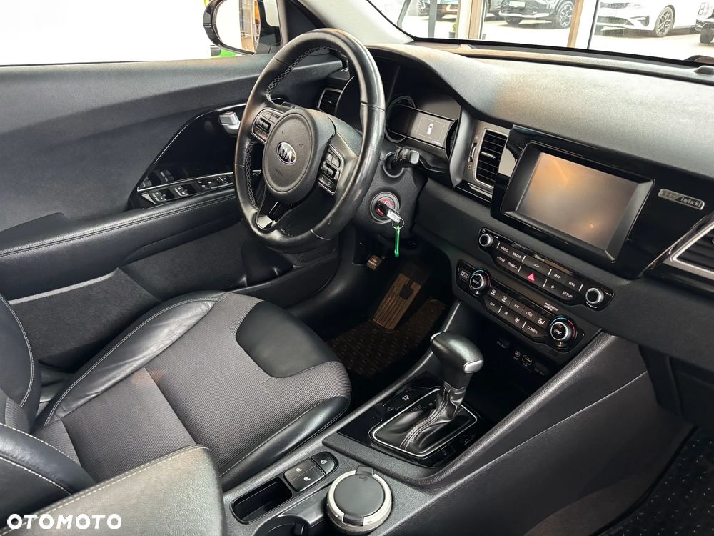 Kia Niro 1.6 GDI Hybrid L - 13