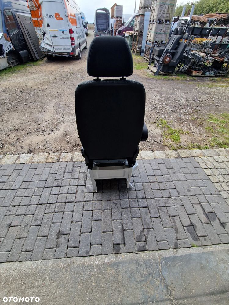 FOTEL LEWY MERCEDES SPRINTER 906 VW CRAFTER - 13