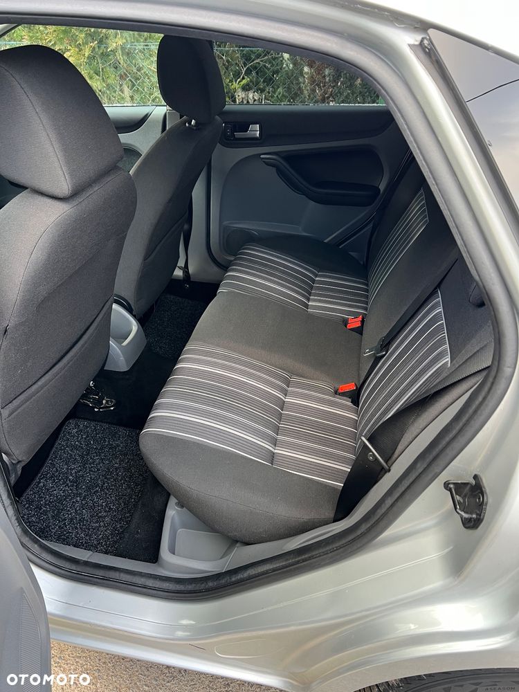 Ford Focus 1.6 16V Silver Magic - 11