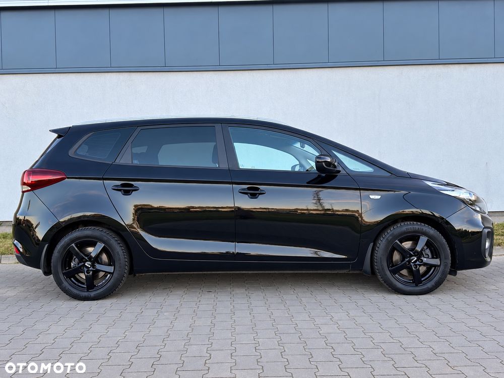 Kia Carens - 19