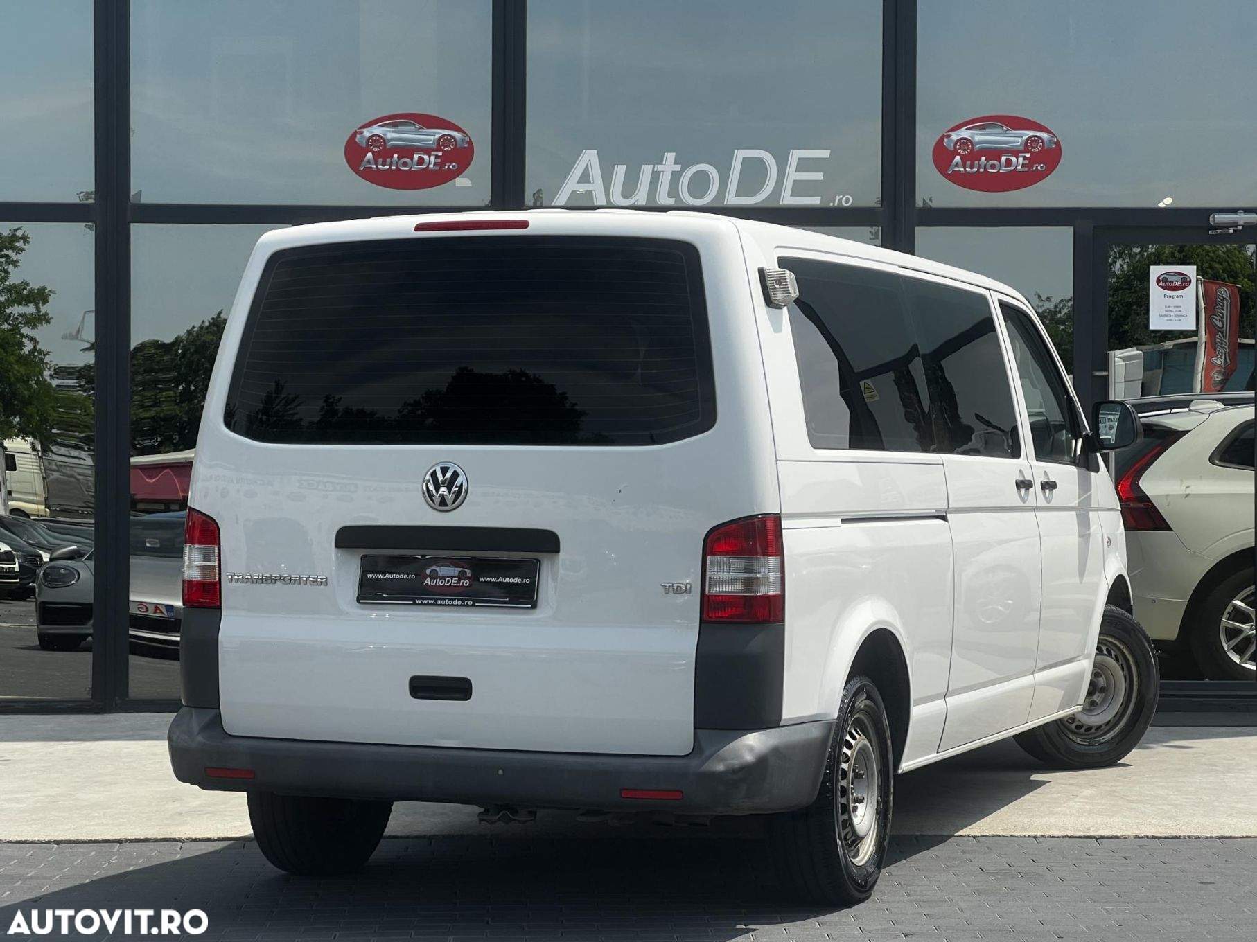 Volkswagen Transporter - 4