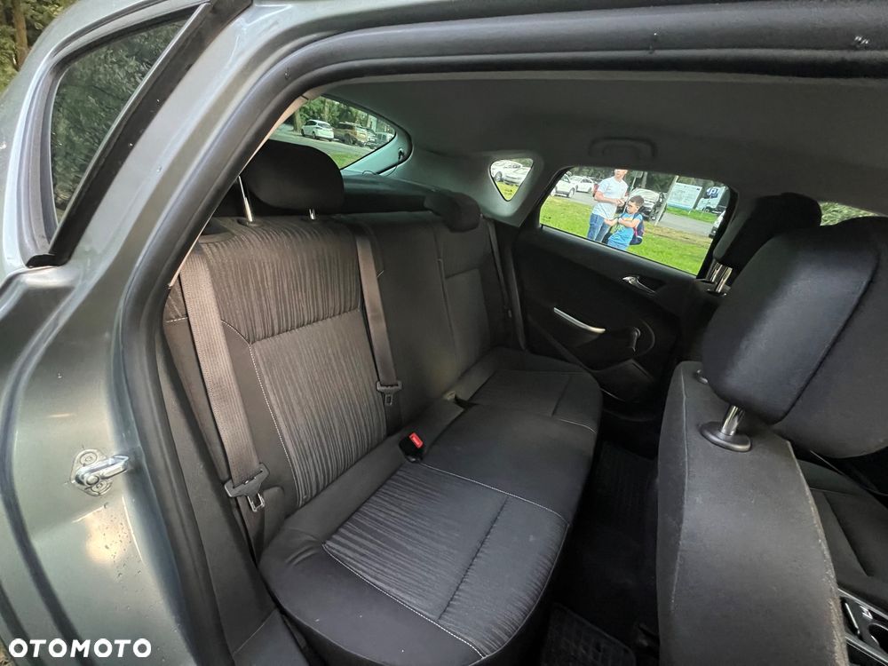 Opel Astra 1.4 Essentia - 6
