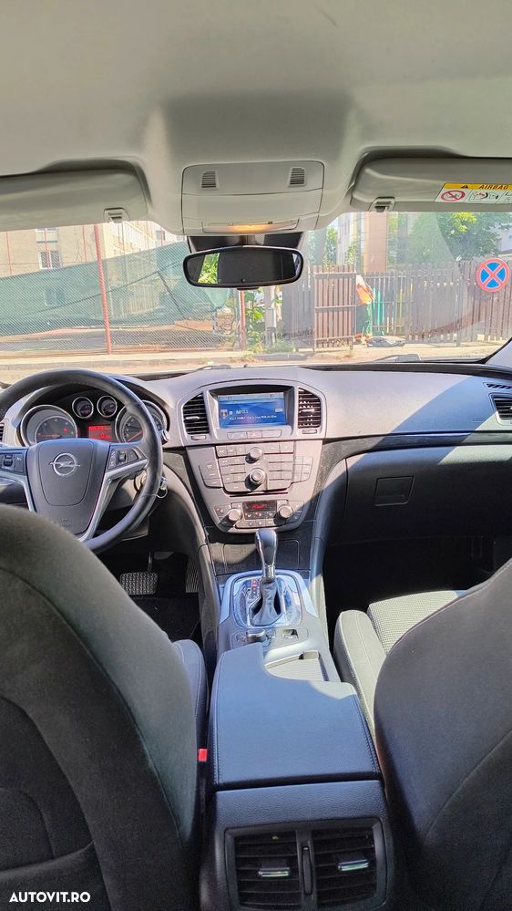 Opel Insignia - 11