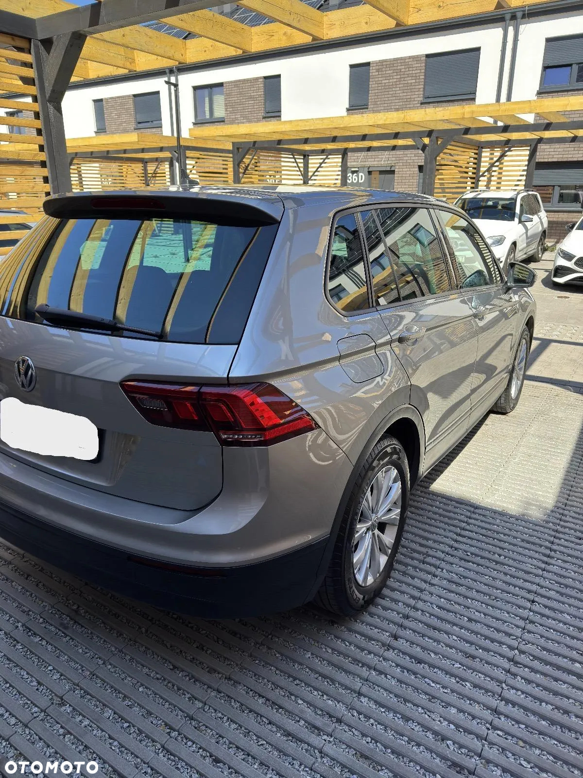 Volkswagen Tiguan - 3