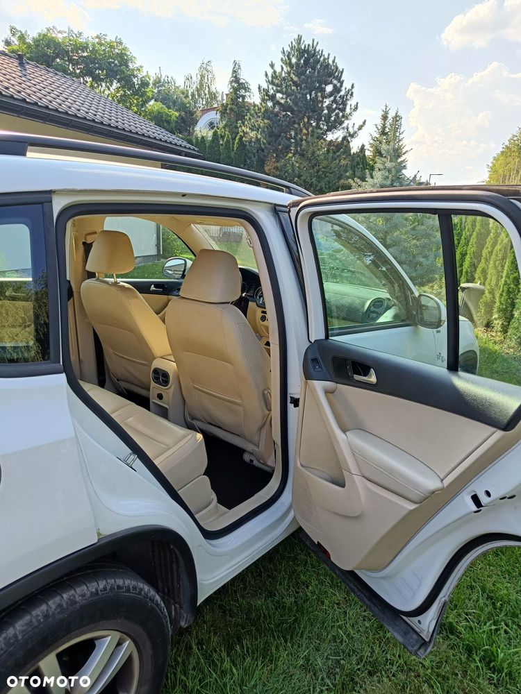 Volkswagen Tiguan - 12