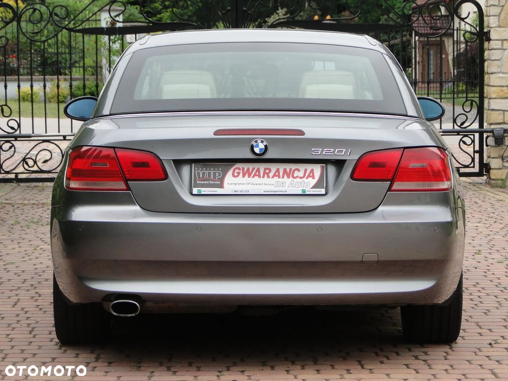 BMW Seria 3 320i - 7
