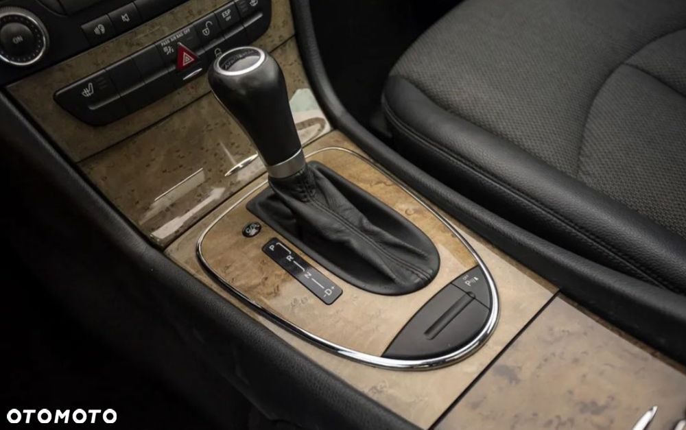 Mercedes-Benz Klasa E - 9