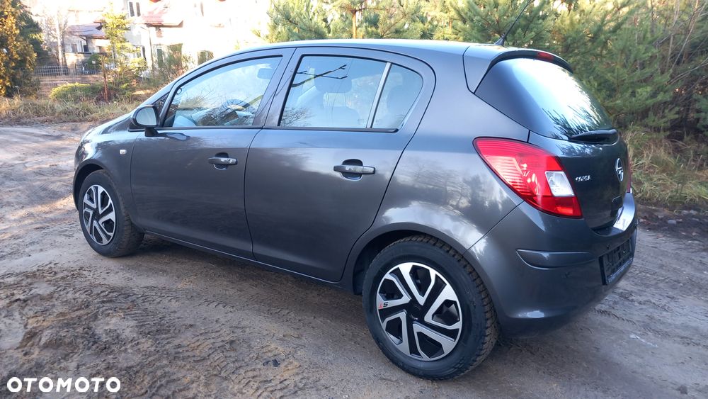 Opel Corsa 1.2 16V Edition - 3