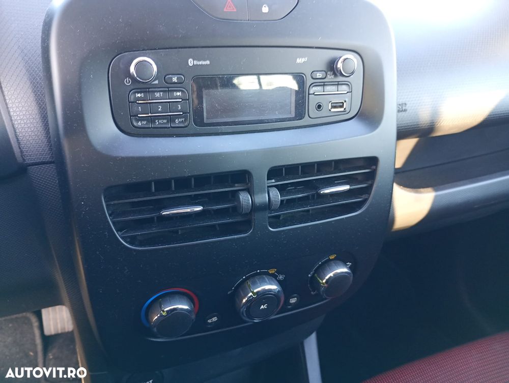 Renault Clio 1.2 16V Expression - 12