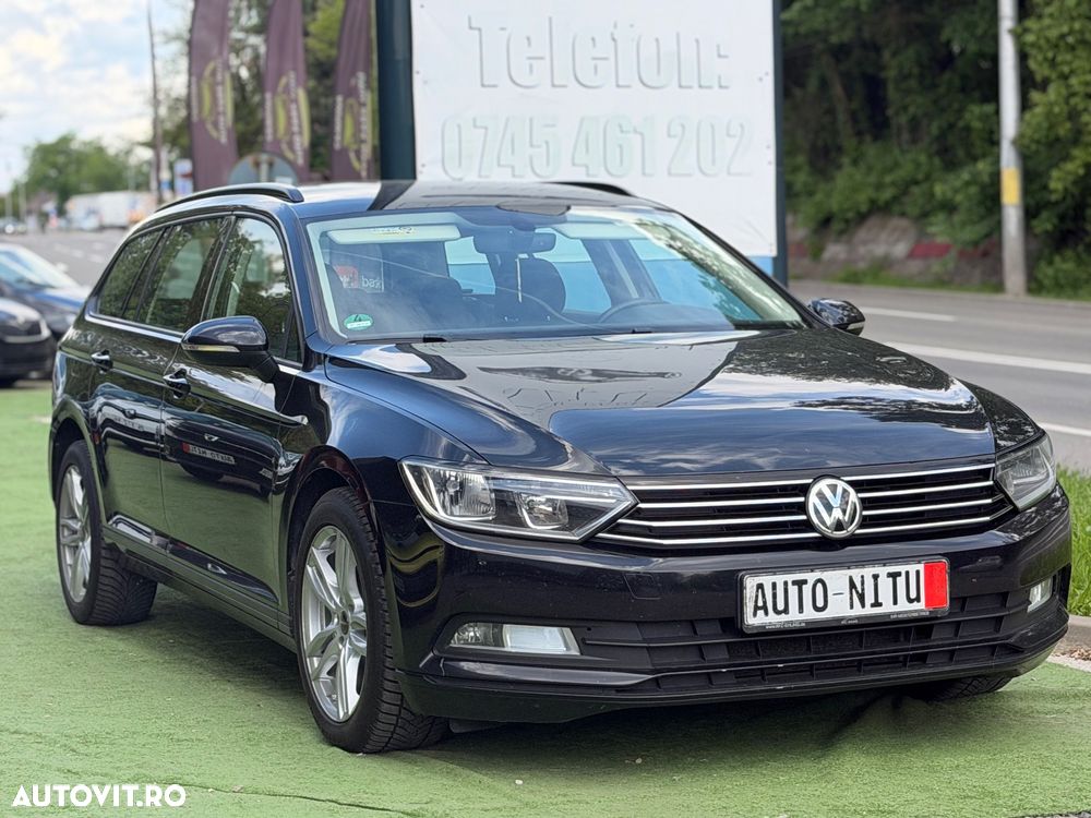 Volkswagen Passat - 1