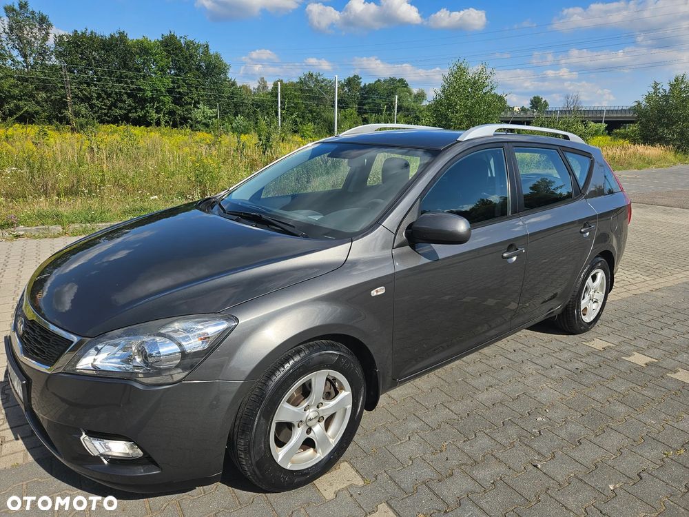 Kia Ceed 1.6 Comfort + - 11