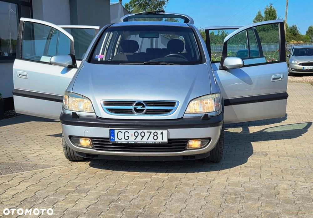 Opel Zafira - 24