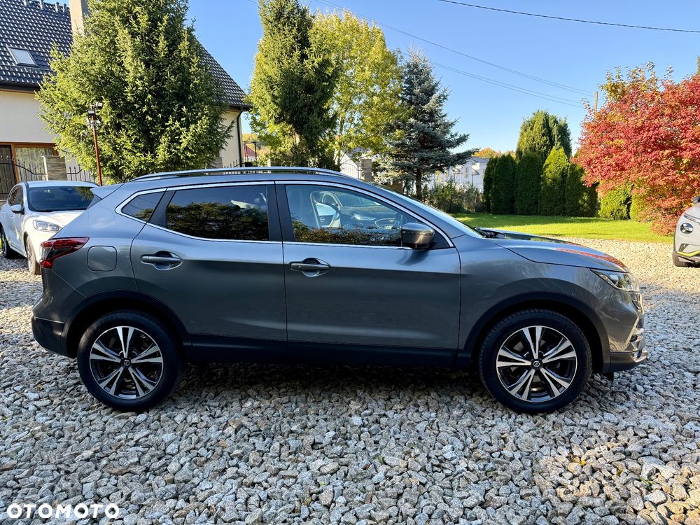 Nissan Qashqai 1.3 DIG-T N-Connecta DCT - 4