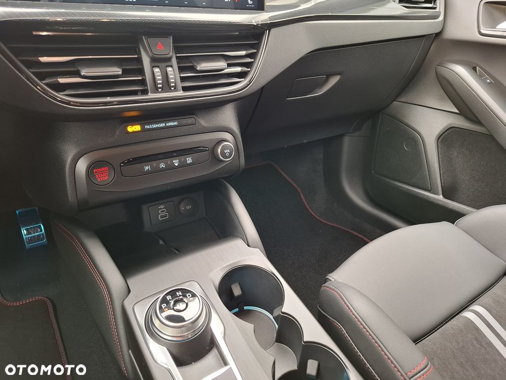 Ford Focus 2.3 EcoBoost ST X - 23