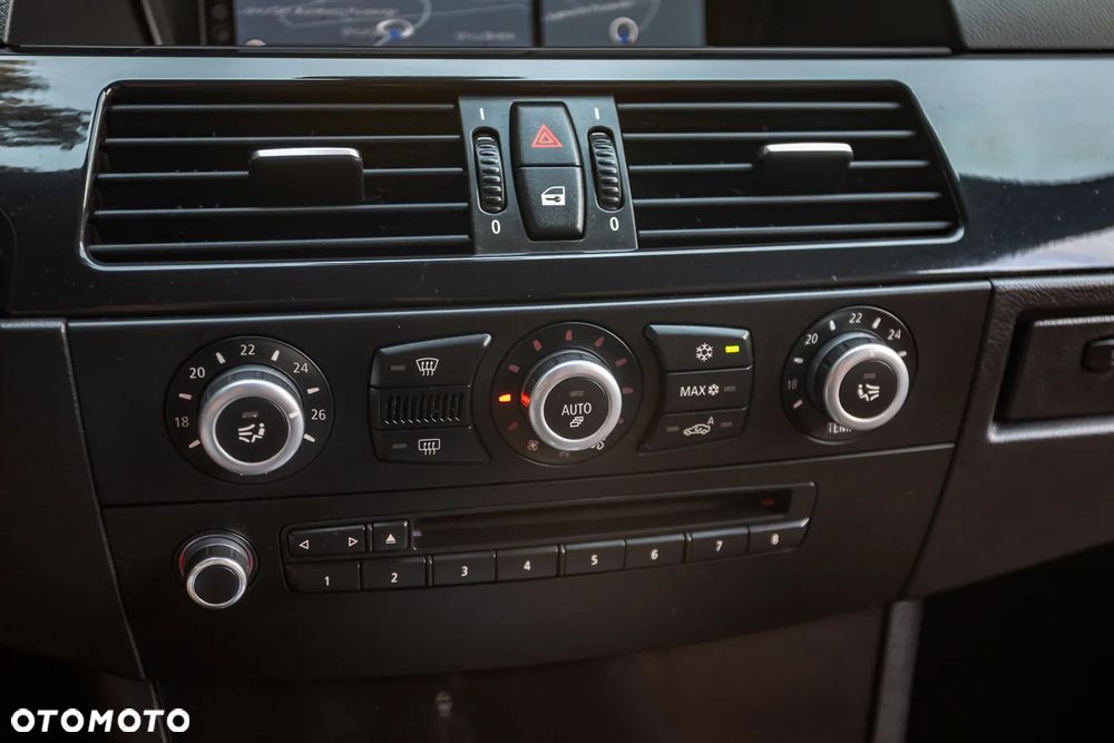 BMW Seria 5 530d xDrive Edition Sport - 28